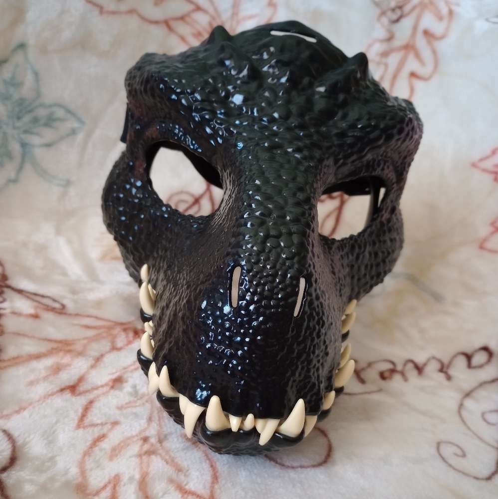Jurassic World Indoraptor Dinosaur Mask Costume Pretend Play